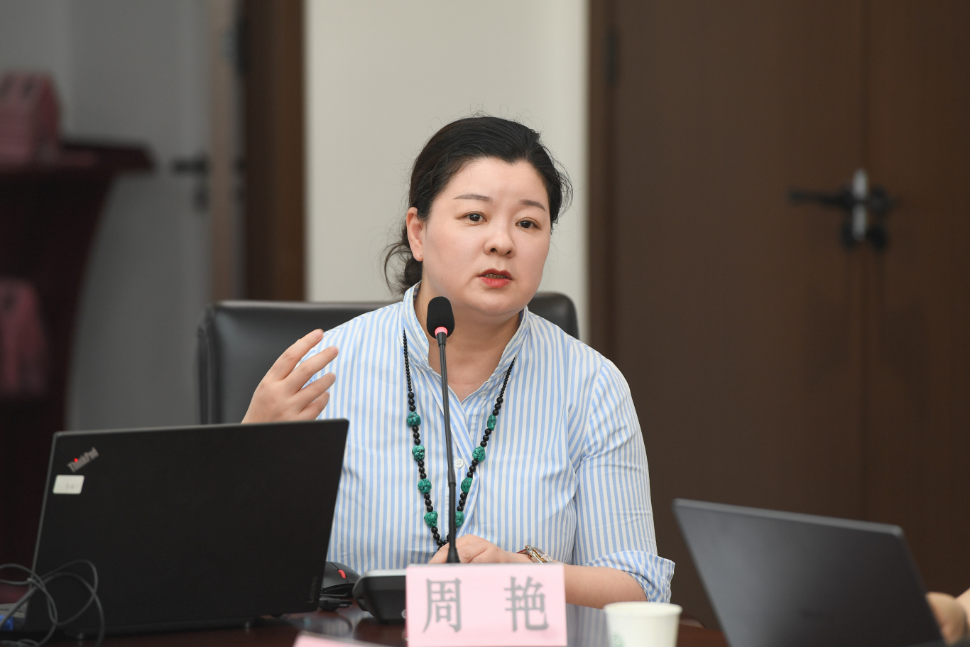 武汉理工大学艺术与设计学院副院长、教授  周艳.jpg