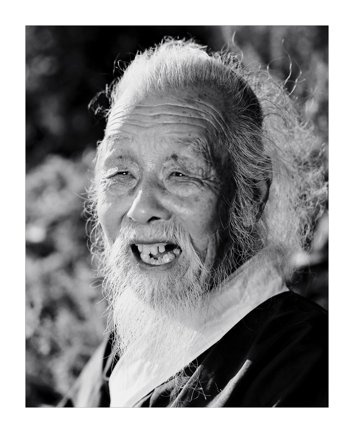 001《百岁老人》1983年获澳门第2届国际影展银牌奖 001《百岁老人》1983年获澳门第2届国际影展银牌奖