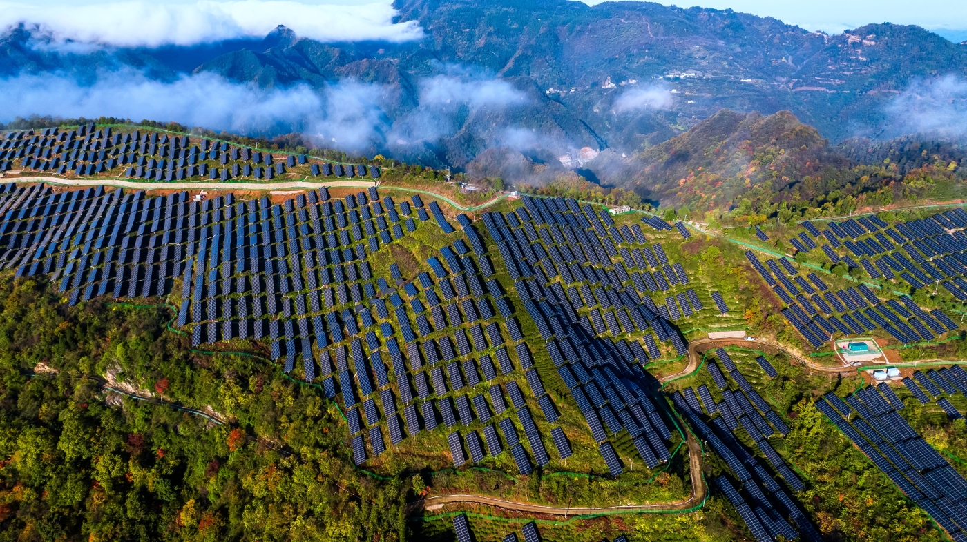 程传泽《光伏致富路》 程传泽《光伏致富路》