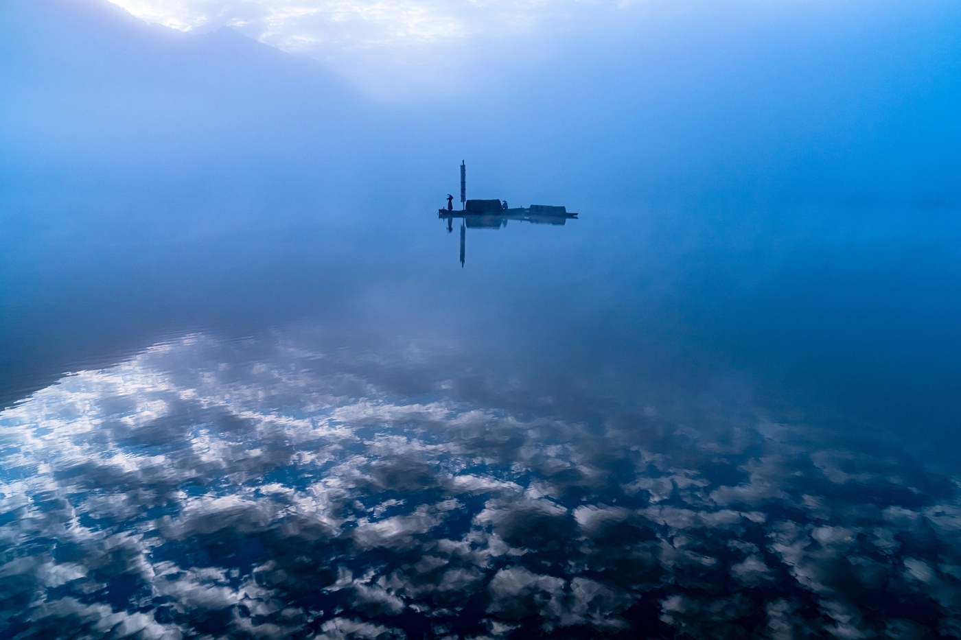 程心顺《云水间》 程心顺《云水间》